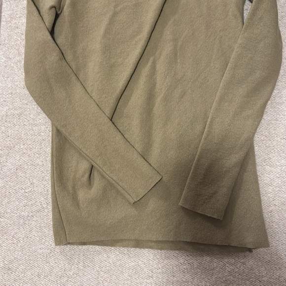 100% wool Ann Demeulemeester turtleneck sweater - Picture 2 of 6